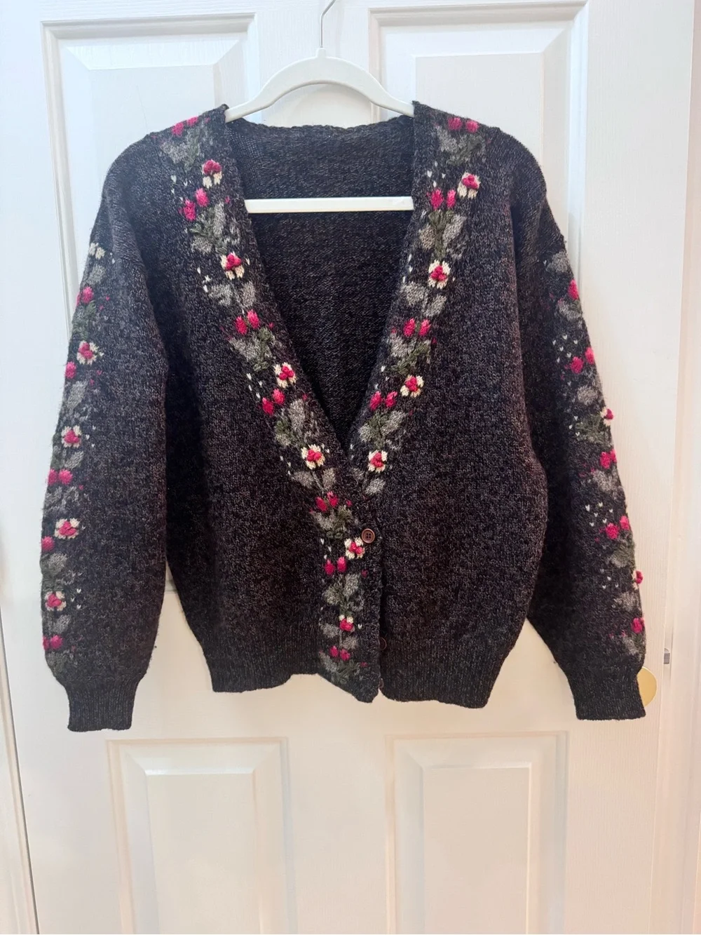 COMPONENTS by Susan Bristol Hand Embroidered Cardigan 100% WOOL